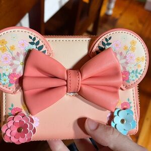 Beautiful pink wallet with flowers loungefly Disney!